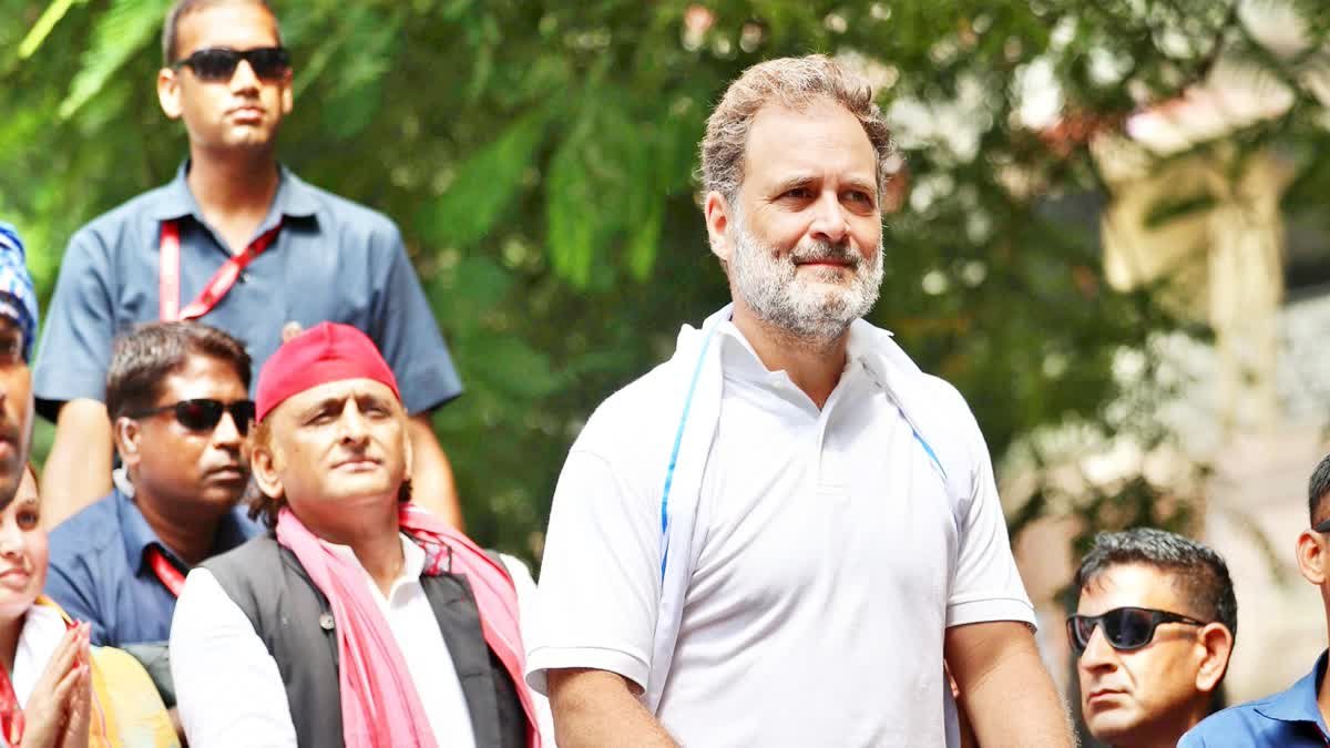 आकाशवाणी भवन पर राहुल गांधी का धरना, बोले- ‘चुनाव आयुक्त को मिलना ही पड़ेगा’